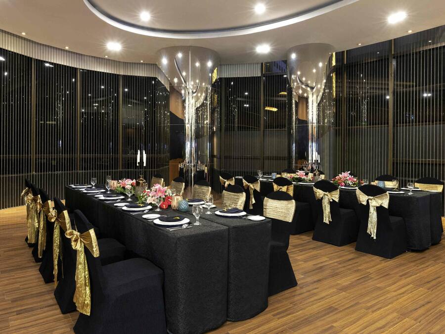 Indoor wedding
