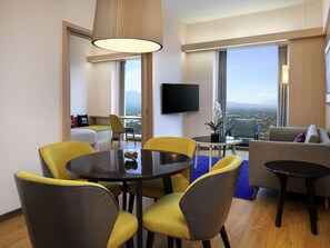 Phòng Executive, 1 giường cỡ queen | Két bảo mật tại phòng, bàn, màn/rèm cản sáng, bàn ủi/dụng cụ ủi quần áo 