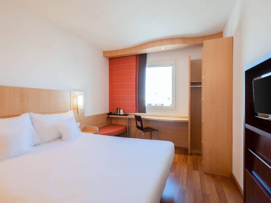 Habitación estándar, 1 cama de matrimonio, no fumadores | Colchones Select Comfort, escritorio, sistema de insonorización