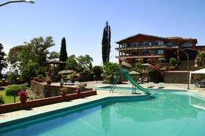 Piscina all'aperto
