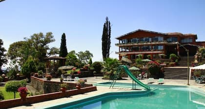 Hotel Pie de la Sierra