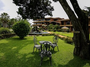 Terrace/patio - Hotel Pie de la Sierra (Uruapan)