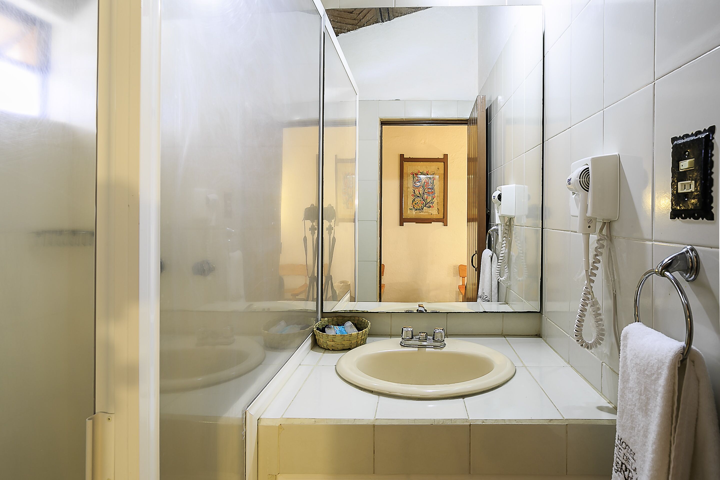 triple room, 3 single beds | bathroom | shower, free toiletries, hair dryer, towels