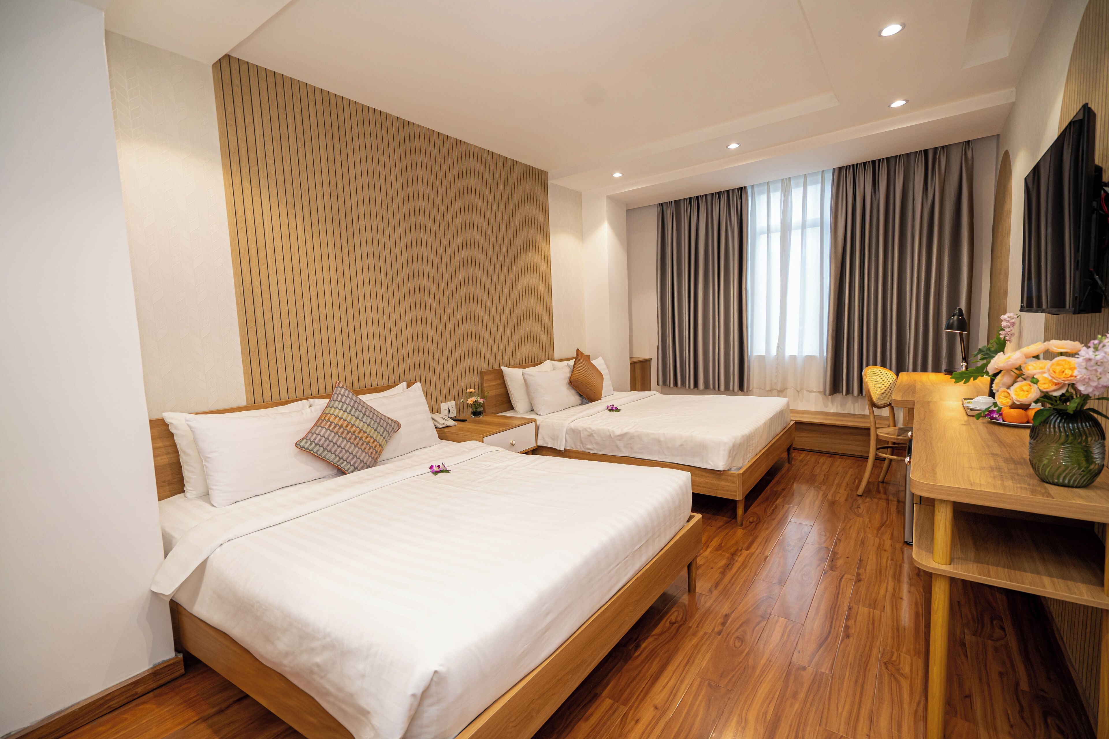 family city view | 1 bedroom, minibar, in-room safe, desk