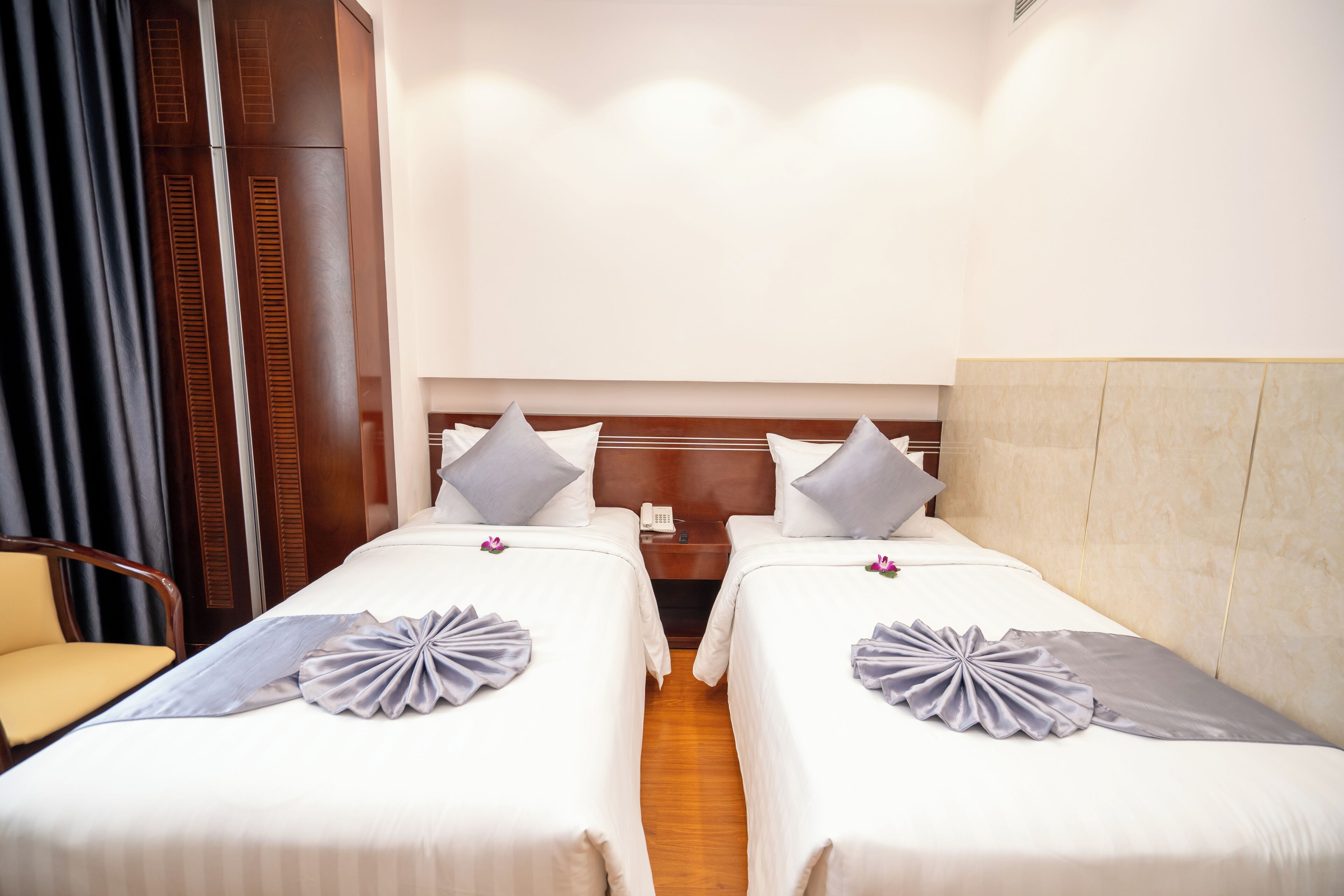 deluxe city view | 1 bedroom, minibar, in-room safe, desk