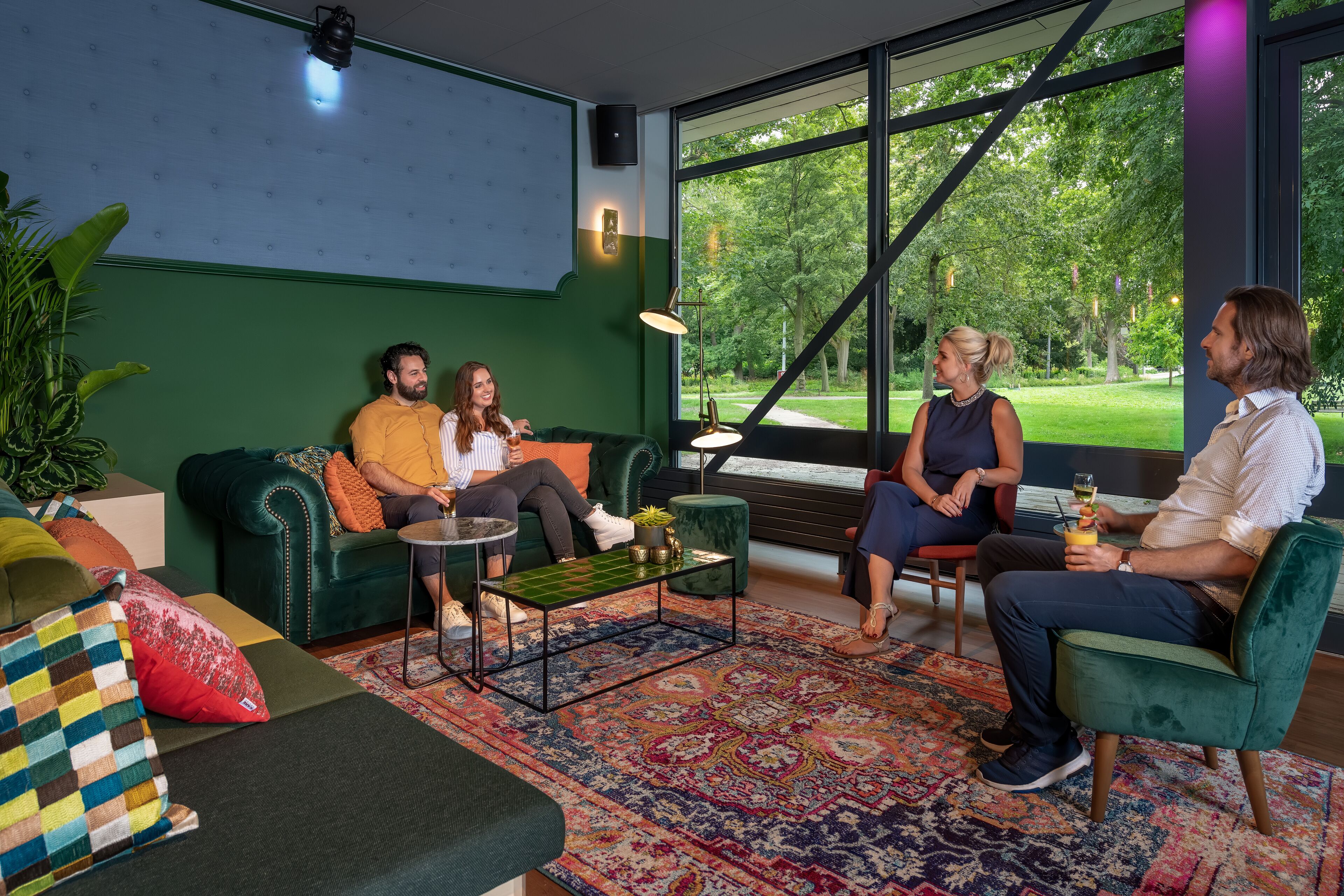 Lobby-Lounge
