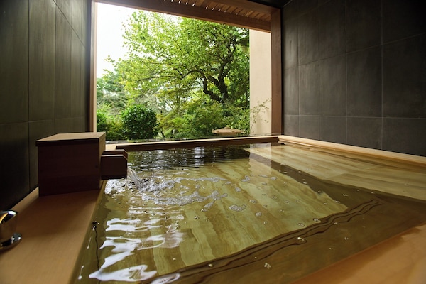 Japanese-Western style Two Bedroom with Private Bathroom Non Smoking