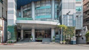 Exterior - Greenhills Elan Hotel Modern (San Juan)