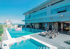 Pool - Greenhills Elan Hotel Modern (San Juan)