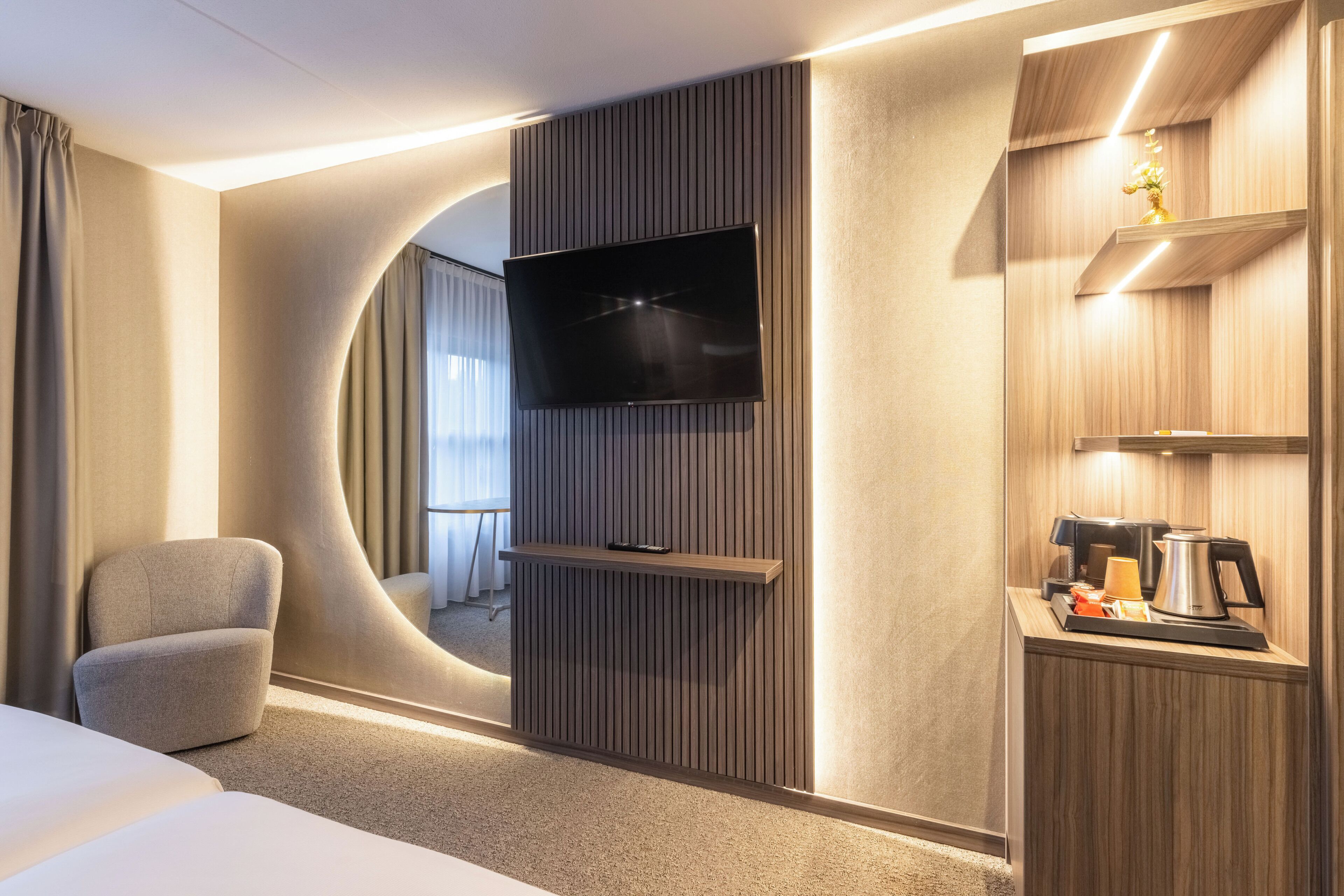 Habitación Deluxe doble | Ropa de cama hipoalergénica y espacio para trabajar con un portátil