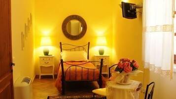 Comfort Single Room, City View | Frette Italian sheets, premium bedding, Select Comfort beds, minibar