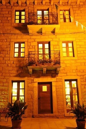 Front of property - La Casa di Babbai (Tempio Pausania)