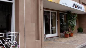 บริเวณภายนอก