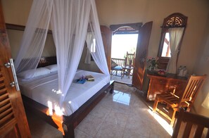 Desk, laptop workspace, free WiFi, bed sheets