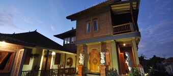 Meme Surung Homestay