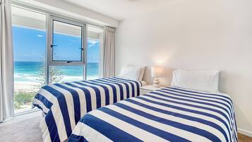 Superior Two Bedroom Ocean View Apartment | Bathroom | Shower, hair dryer, towels