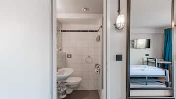 Dusche, umweltfreundliche Kosmetikartikel, Haartrockner, Seife