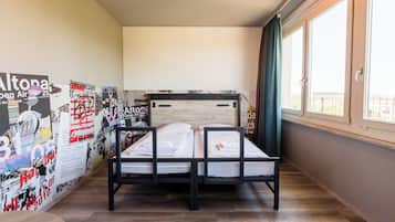 Caja de seguridad en la habitación, wifi gratis y ropa de cama