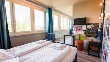 In-room safe, free WiFi, bed sheets