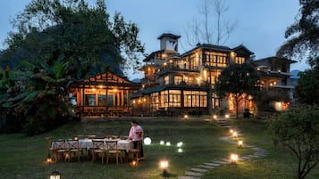 Front of property - evening/night