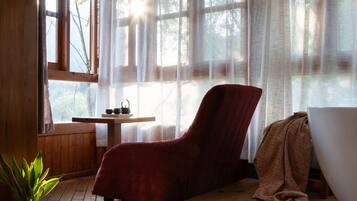 Deluxe Family Suite with Balcony | In-room safe, desk, soundproofing, cribs/infant beds
