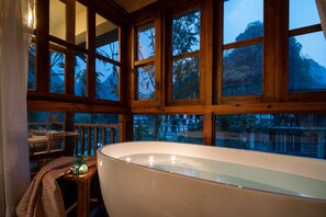 Superior King Room with Balcony