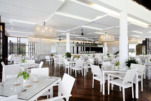 3 restaurants, breakfast, lunch, dinner served; Indonesian cuisine  - Turi Beach Resort (Batam)