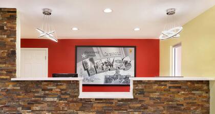 Super 8 by Wyndham Corsicana