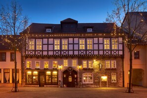 Front of property – evening/night - Brauhaus Zum Löwen (Mühlhausen/Thüringen)