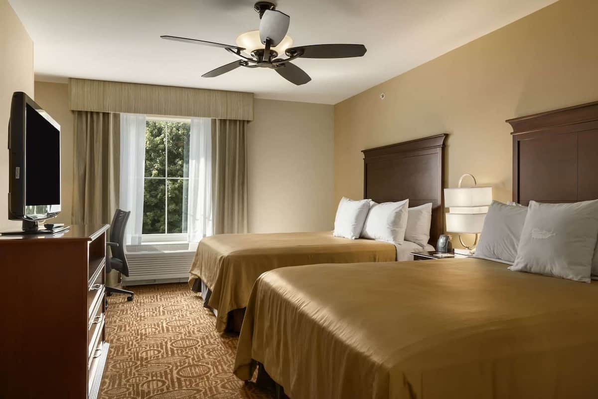Suite, 2 Queen Beds | Premium bedding, pillowtop beds, iron/ironing board