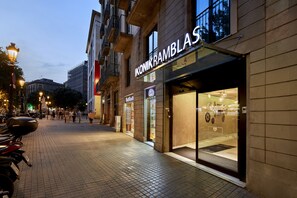 View from room - Ikonik Ramblas (Barcelona)