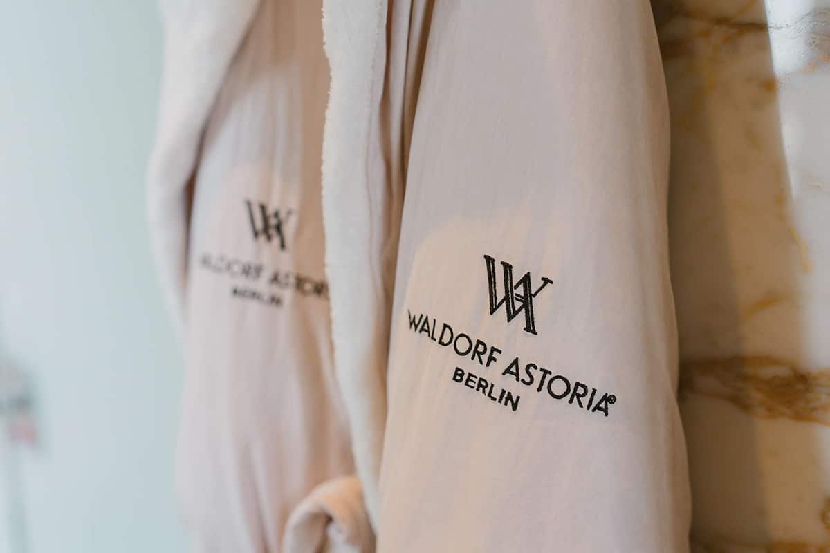 premium bedding, pillow-top beds, minibar, in-room safe