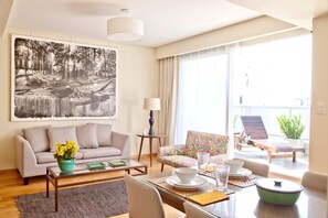 Deluxe Apartment, 2 Bedrooms, Terrace, City View