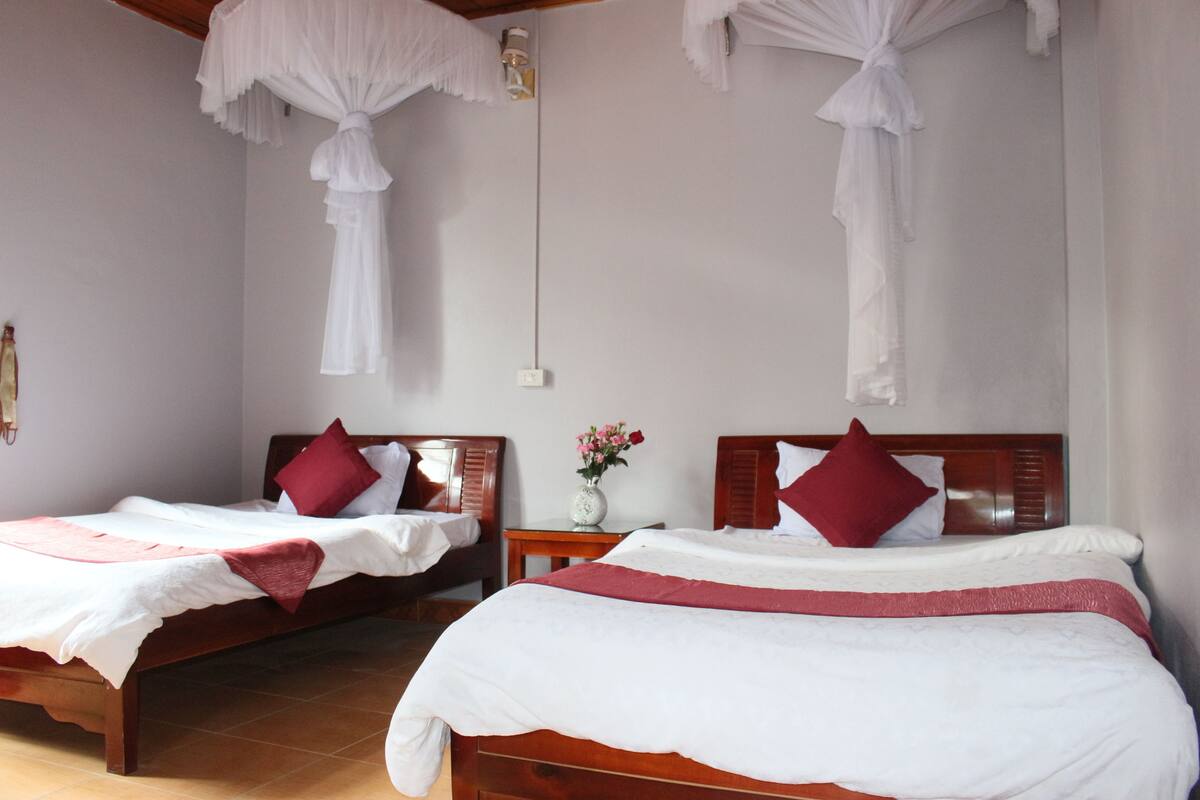 Standard Double or Twin Room With Window | Desk, WiFi (free)