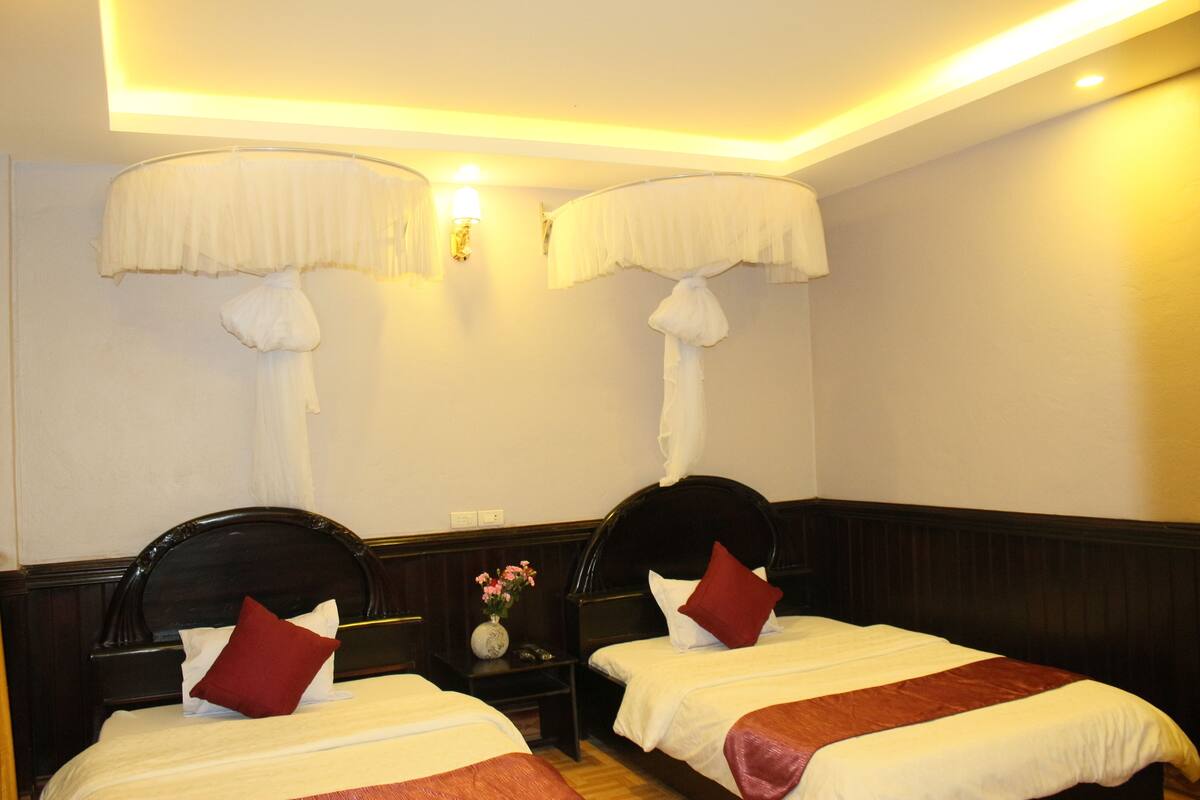 Superior Double or Twin Room- Window | Desk, WiFi (free)