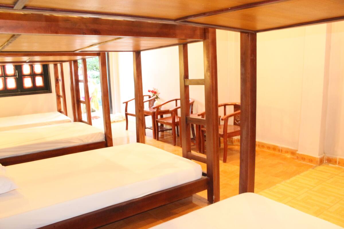 Shared Dormitory, Mixed Dorm, Mountain View | Desk, WiFi (free)