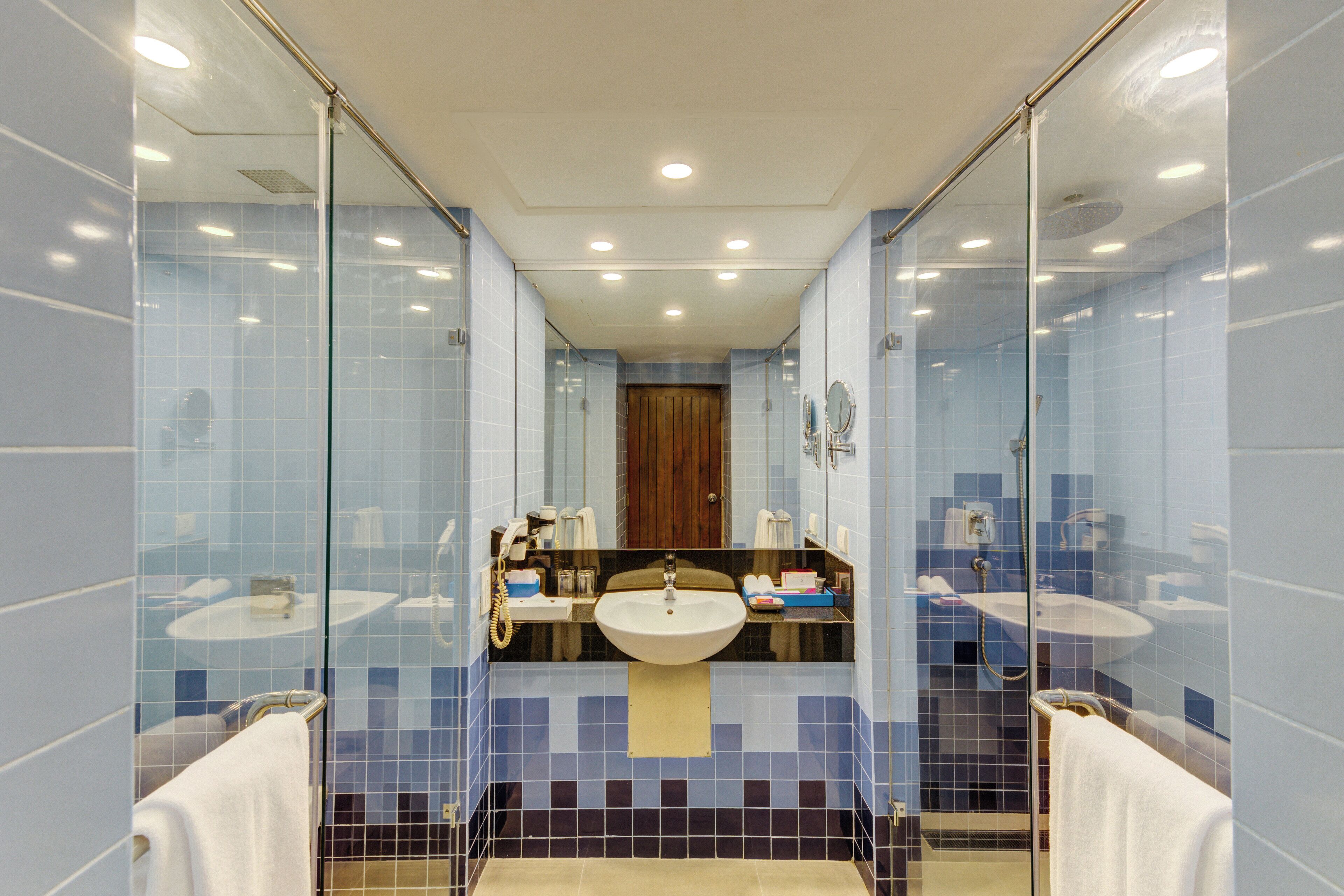 corner suite ocean view - 15 % discount on f&b and 10% on spa | bathroom | shower, free toiletries, hair dryer, bidet