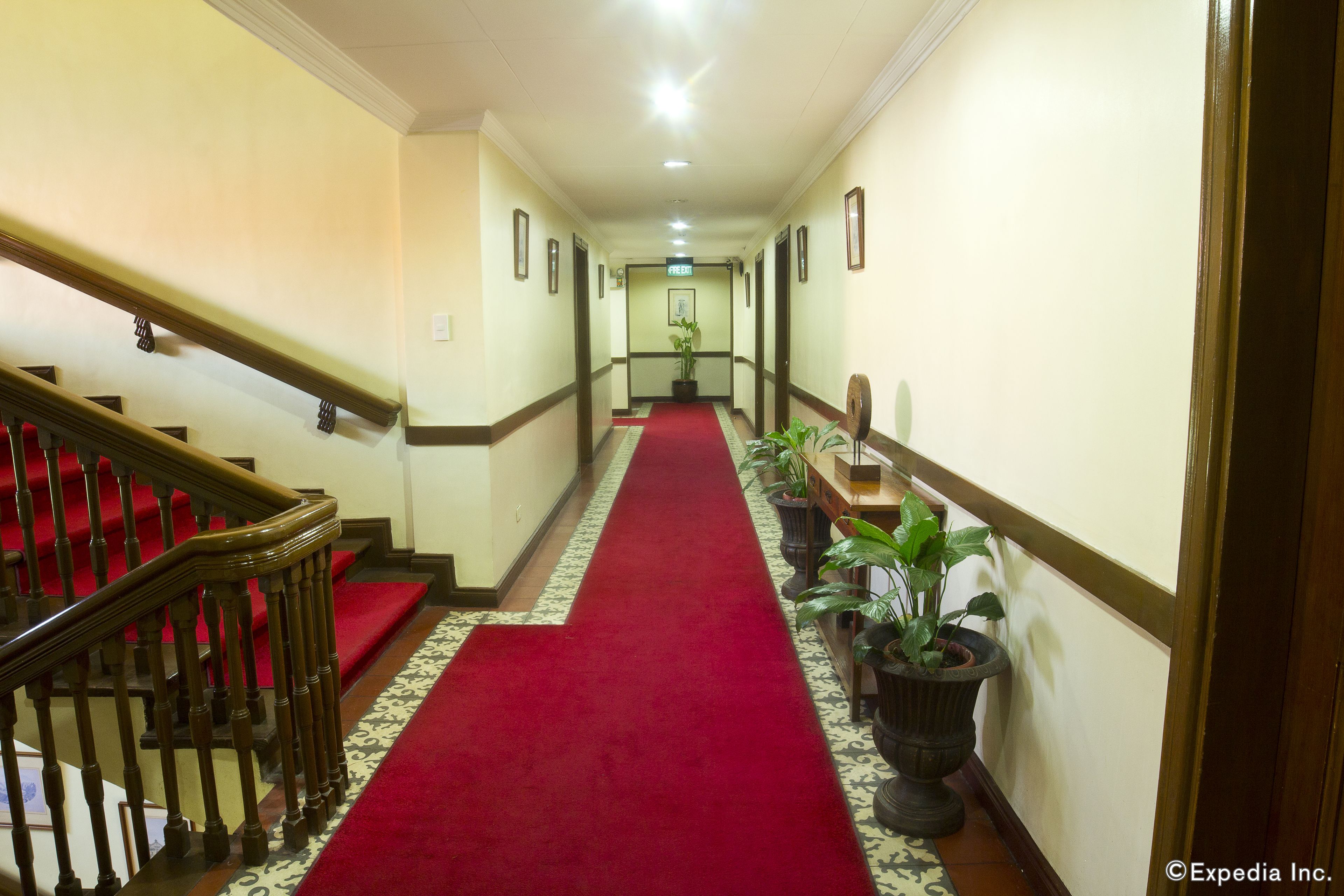 Foto - White Knight Hotel Intramuros