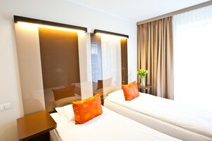 Standard Apartment, 1 Bedroom | Iron/ironing board, free cribs/infant beds, rollaway beds, free WiFi