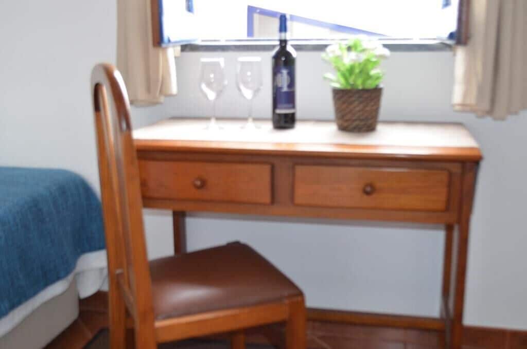 single room, 1 single bed | down duvets, desk, blackout curtains, free wifi