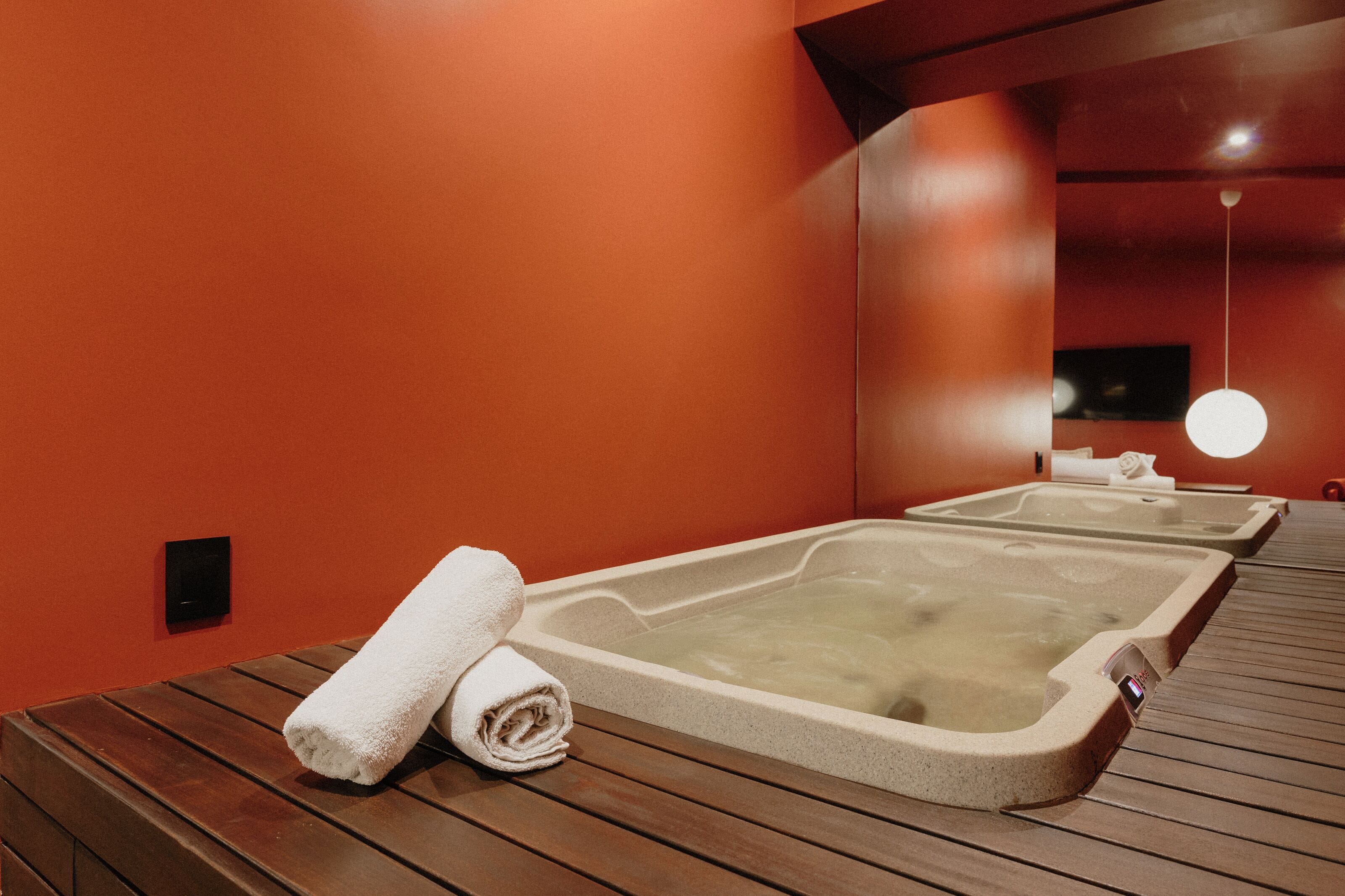 Chambre Premium | Bain à remous privé