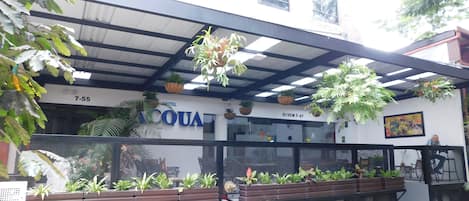 Fachada da propriedade