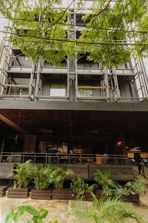 Front of property - Hotel Acqua Medellín (Medellín)