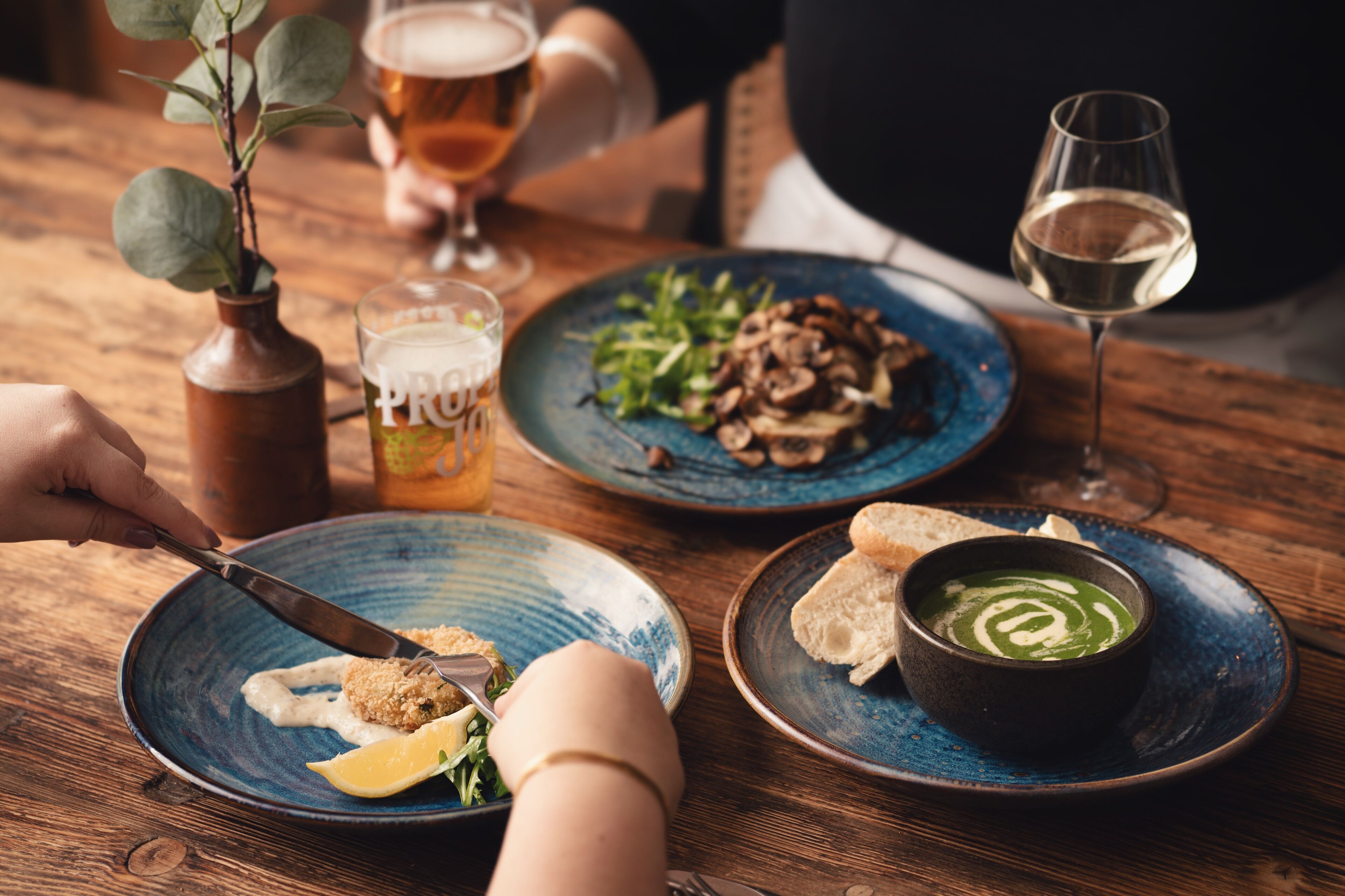 breakfast and dinner served