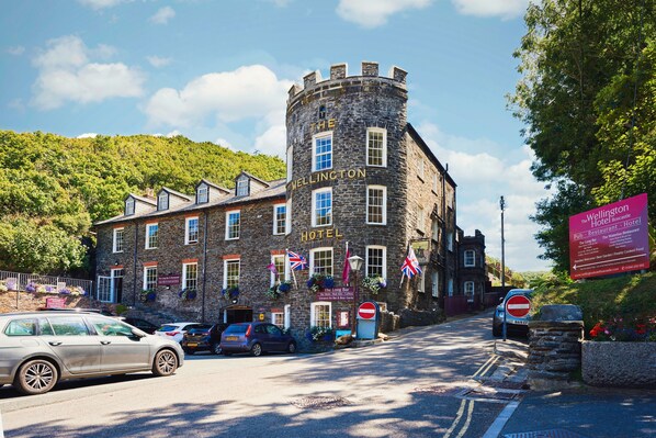 Façana frontal de l'allotjament