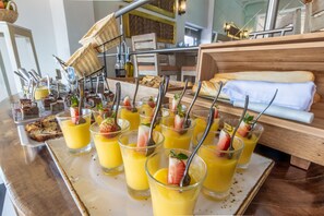 Dagelijks ontbijtbuffet (toeslag)