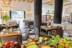 Breakfast, lunch and dinner served - GHL Collection Armería Real Hotel (Cartagena)