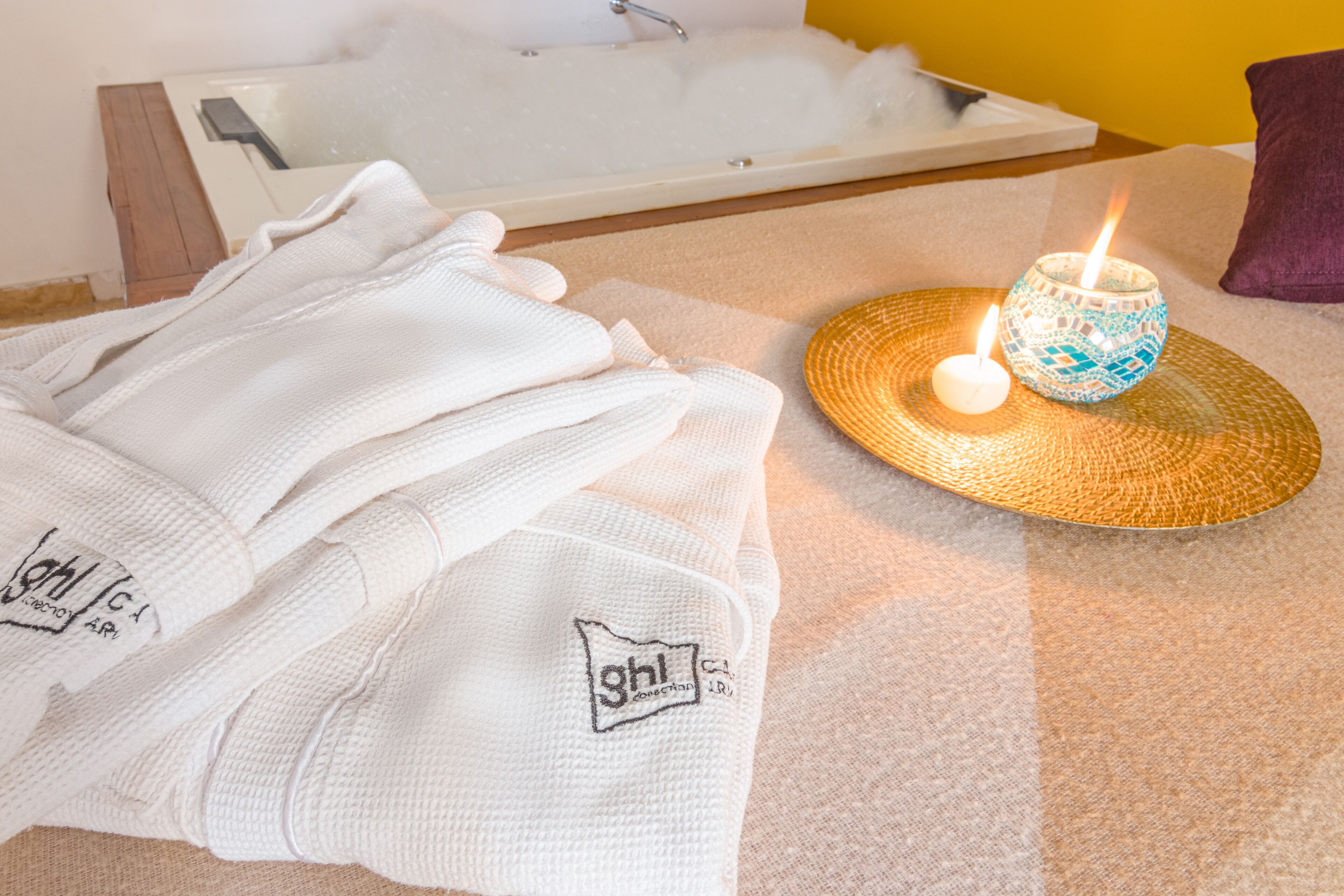 hot tub, turkish bath/hammam, body treatments, hydrotherapy