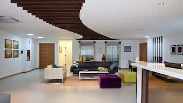 Sala de estar en el lobby