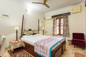 Double Bedroom | ตู้นิรภัยในห้องพัก, Wi-Fi ฟรี